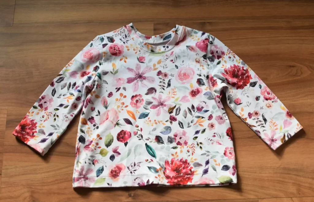 picture of everyday t-shirt that can be made from free pattern